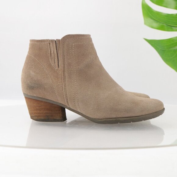 Blondo Womens Villa Boot Size 7 Waterproof Taupe Tan Suede Low Block Heel Bootie - Picture 6 of 13